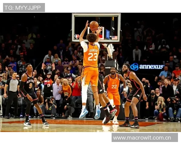 卡梅隆约翰逊谈现代篮球位置流动性表示自己适应打四号位没有问题