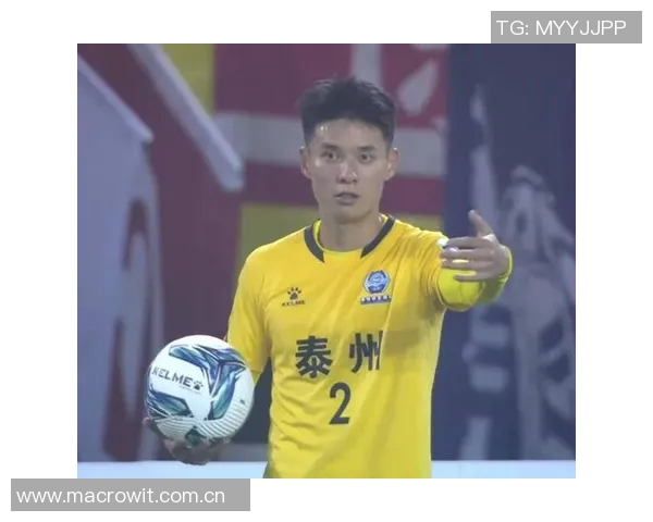 泰州队年轻门将戴曜城感受梦幻时刻全力判断对手射门方向