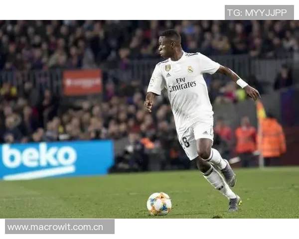 维尼修斯向皇马提出高额年薪和签字费要求欲与姆巴佩对标